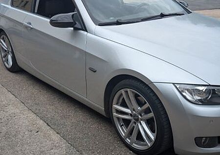 BMW 320i Coupé -