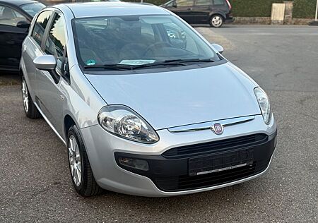 Fiat Punto EVO Dynamic*NEU*TÜV*KLIMA*1.4*gepflegt*