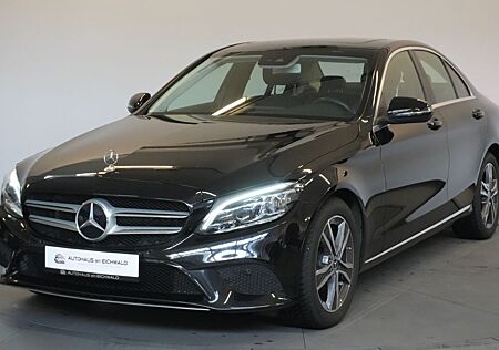 Mercedes-Benz C 200 Lim. LED Pano StzHzg PDC