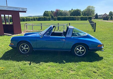 Porsche 911 Urmodell Ölklappe