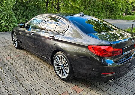 BMW 530e - Massage, SoftClose, TOP Zustand!