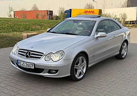 Mercedes-Benz CLK 350 , V6, Automatik, Schiebedach, CarPlay