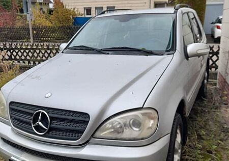 Mercedes-Benz ML 270 CDI -