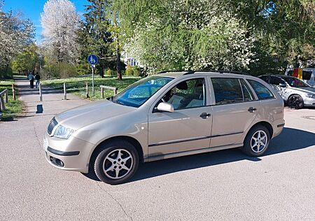 Skoda Fabia Combi 1.4 16V Classic Classic