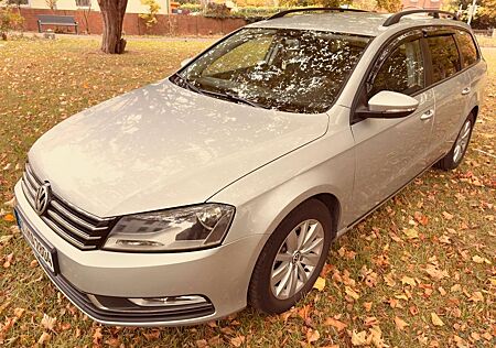 VW Passat Volkswagen 1.6 TDI Comfortline BMotion Tech Vari...