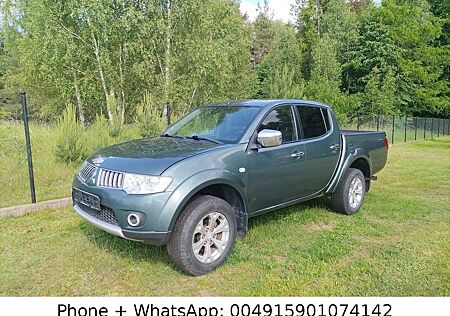 Mitsubishi L200 2.5 Diesel 4x4 Klima AHK s11