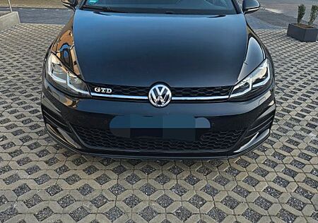 VW Golf Volkswagen 2.0 TDI SCR DSG GTD Variant GTD Digital Tac