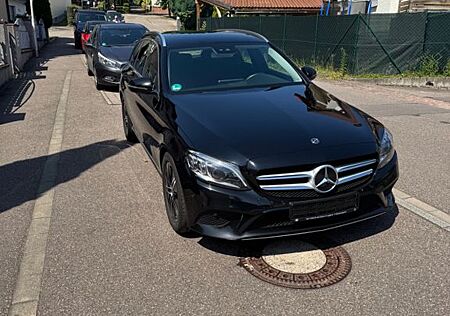 Mercedes-Benz C 220 d T Autom. -