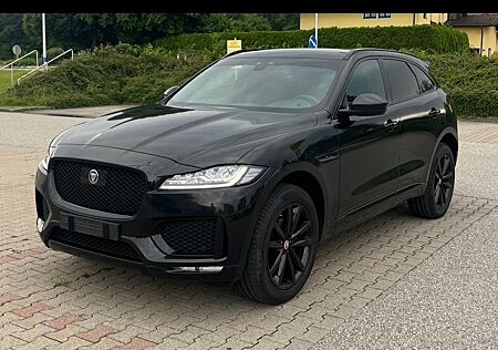 Jaguar F-Pace 20d AWD Chequered Flag Automatik Cheq...