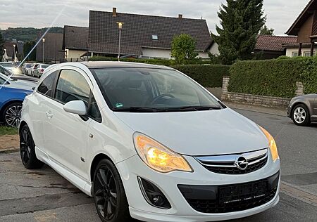 Opel Corsa D Color Edition*OPC* line* NEU*TÜV*NAVI*