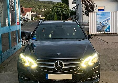 Mercedes-Benz E 250 BlueTEC 4MATIC T Autom. -