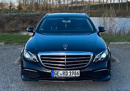 Mercedes-Benz E 200 d T Autom. -