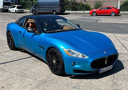 Maserati GranTurismo 4.2 V8 Deutsche- Tüv -scheckheft
