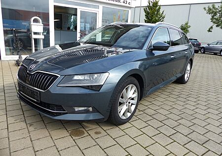 Skoda Superb Combi Style 4x4*Panorama*Bi Xenon*ACC*DSG