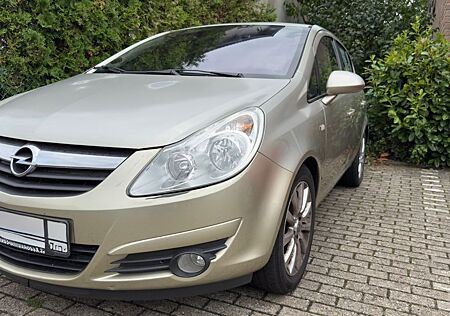 Opel Corsa 1.4 Twinport Cosmo, Mehrzweckfahrzeug