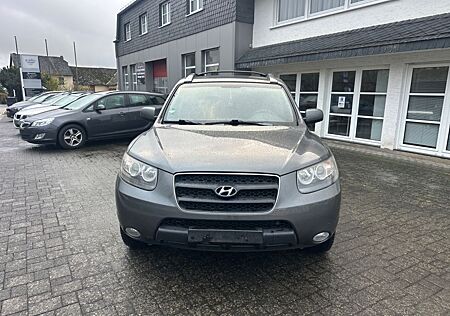 Hyundai Santa Fe gebraucht kaufen Hyundai Santa Fe 2.7 GLS ! Allrad ! Tüv 08/2026
