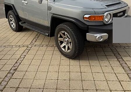 Toyota FJ Cruiser FJ