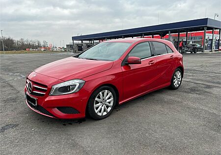 Mercedes-Benz A 180 -Xenon/Brabus Innenaustatt./Navi/150TKm