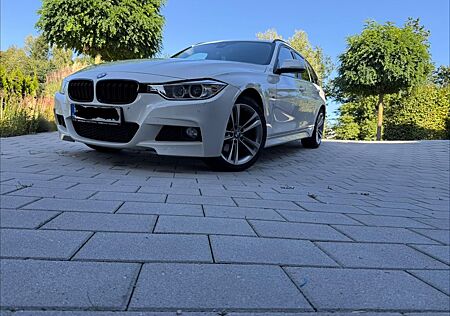 BMW 320 gebraucht kaufen BMW 320d xDrive Touring - M Packet, Head up Display