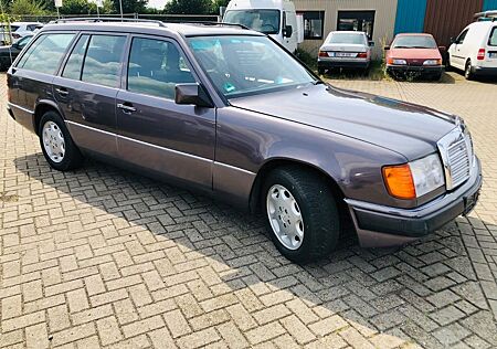 Mercedes-Benz 220 220TE W124