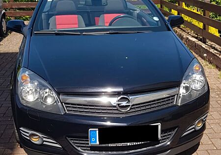 Opel Astra TwinTop 1.8