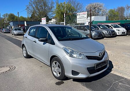 Toyota Yaris Cool