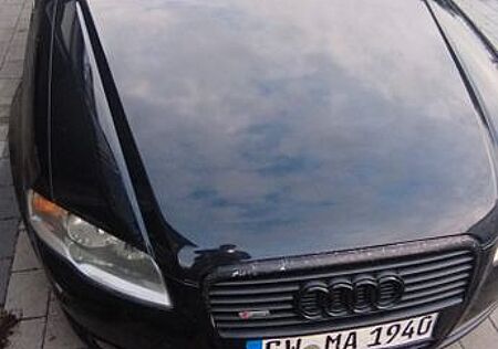 Audi A4 2.5 TDI Avant - S line
