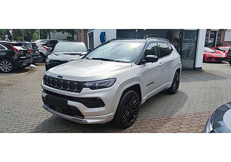 Jeep Compass 1.3 PHEV 4xe ''S' Ganzjahresreifen Leder