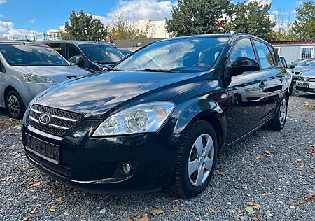 Kia Cee'd / Ceed