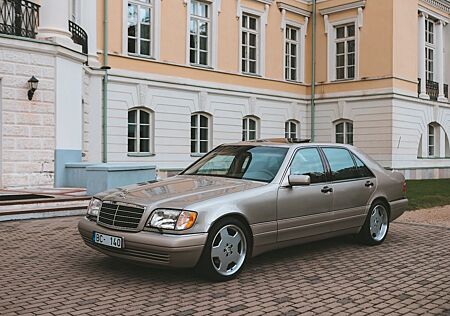 Mercedes-Benz S 420 Long (W140)