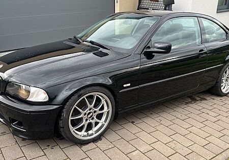 BMW 325Ci -