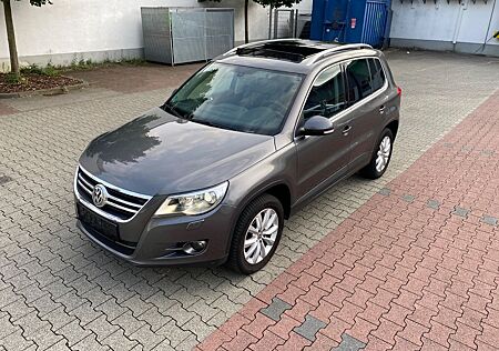 VW Tiguan Volkswagen 2.0 TDI DSG 4MOT/Panorama/Kamera/Navi/