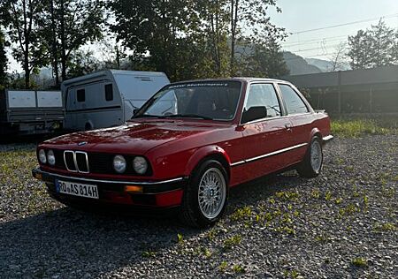 BMW 320i E30 Vfl