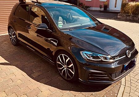 VW Golf Volkswagen 2.0 TDI 135kW SCR DSG GTD GTD