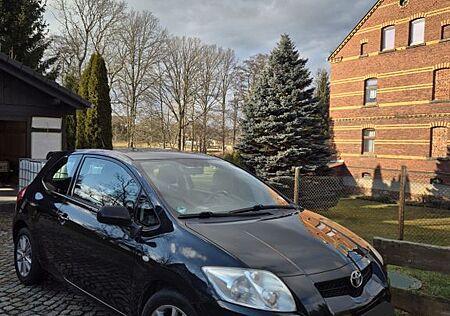 Toyota Auris gebraucht kaufen Toyota Auris 1.4 VVT-i Team Team