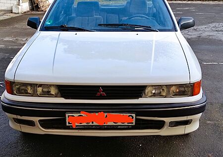 Mitsubishi Galant