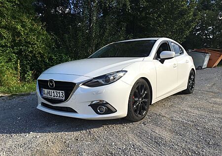 Mazda 3 2.2 SKYACTIV-D 150 Sports-Line Leder 8-fach
