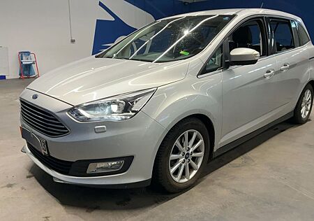 Ford Grand C-Max Titanium 7 Sitze AHK Xenon SHZ