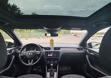 Skoda Octavia 2.0 TDI 110kW DSG Ultimate Combi Ult...