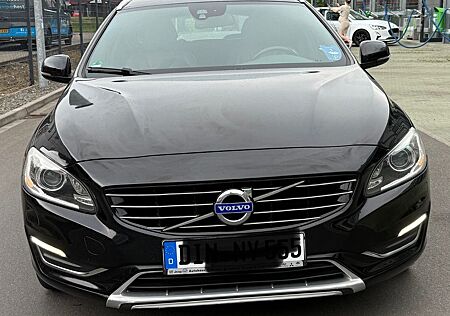 Volvo V60 D6 AWD Plug-in-Hybrid Summum Summum