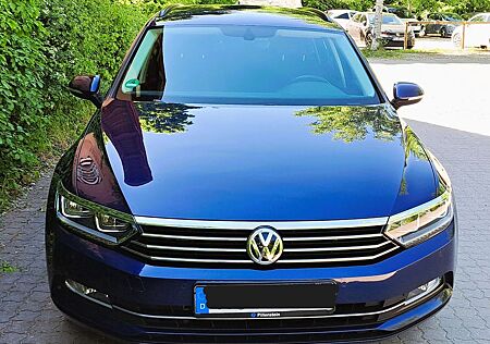 VW Passat Variant Volkswagen 2.0 TDI SCR DSG Comfortline V...