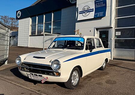 Lotus Cortina Rennwagen mit Straßenzulassung