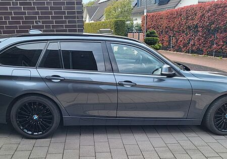 BMW 318d Touring Sport Line LCI LED