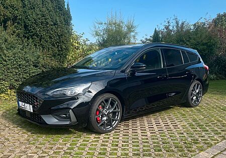 Ford Focus 2,3 EcoBoost ST Styling-Paket Turnier ...