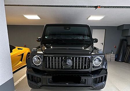 Mercedes-Benz G 63 AMG Mercedes-AMG G 63 Mercedes-AMG