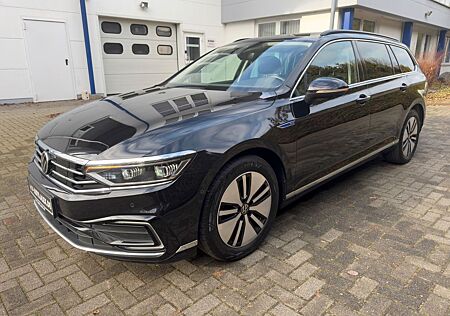 VW Passat Variant Volkswagen GTE