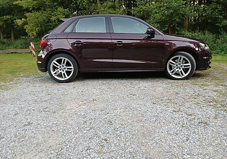 Audi A1 1.4 TFSI S tr. 136kW S line Sportback S line