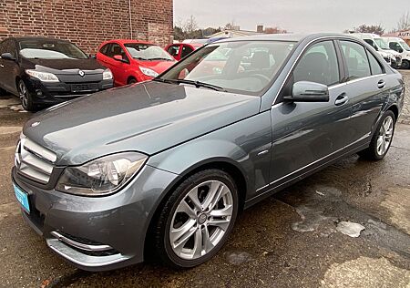 Mercedes-Benz C 200 CGI "Avantgarde" Facelift+Navi+Leder+PDC