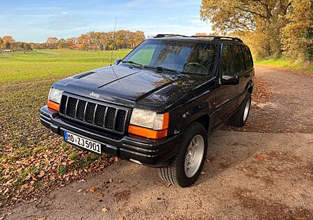 Jeep Grand Cherokee ZJ Limited 5.9