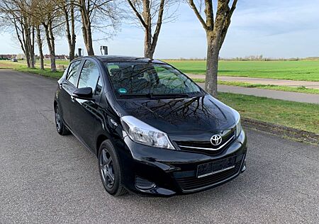 Toyota Yaris 1.33 VVT-i Life 1Hand & Standheizung